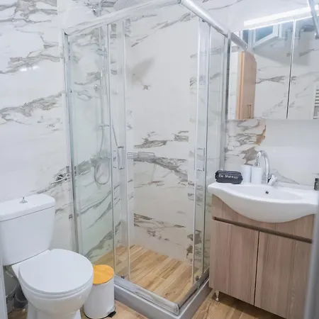 Apartment Ethra 3 *
